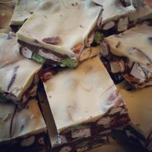 Christmassy Snow-topped Minty Rocky Road
